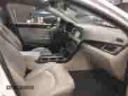 2016 Hyundai Sonata Limited с VIN 5NPE34AF7GH436302, выставлен на аукционе IAAI как лот 42259678 с пробегом 71 924 миль миль и . История ставок и продаж доступна на DreamBid. Изображение 5.