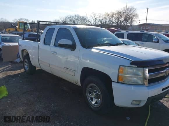 2009 Chevrolet Silverado 1500 LTZ z VIN 1GCEK39079Z114929, wystawiony jako IAAI lot #41494959 z przebiegiem 305 078 mil mil oraz . Historia ofert i sprzedaży dostępna na DreamBid. Obrazek 1.