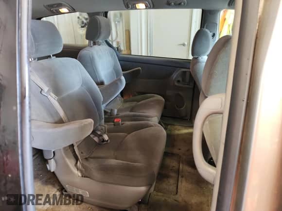 2005 Toyota Sienna LE with VIN 5TDBA23C75S043164, listed as a Copart auction lot 71073695 with 232,987 mi miles and Non repairable. Bid and sale history available at DreamBid. Image 11.