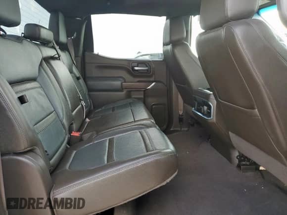 2022 GMC Sierra 1500 Denali z VIN 3GTP8FED3NG172046, wystawiony jako Copart lot #71699115 z przebiegiem 74 262 mil mil oraz Szkoda całkowita • Salvage title. Historia ofert i sprzedaży dostępna na DreamBid. Obrazek 10.