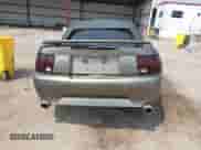 2002 Ford Mustang GT Deluxe z VIN 1FAFP45X92F143585, wystawiony jako IAAI lot #42893735 z przebiegiem Nie podano mil oraz . Historia ofert i sprzedaży dostępna na DreamBid. Obrazek 17.