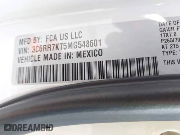 2021 Ram 1500 Express z VIN 3C6RR7KT5MG548601, wystawiony jako IAAI lot #43396348 z przebiegiem 100 084 mil mil oraz . Historia ofert i sprzedaży dostępna na DreamBid. Obrazek 9.