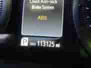 2017 Toyota Sienna XLE Auto Access Seat z VIN 5TDYZ3DCXHS792973, wystawiony jako IAAI lot #41586449 z przebiegiem 113 125 mil mil oraz . Historia ofert i sprzedaży dostępna na DreamBid. Obrazek 16.