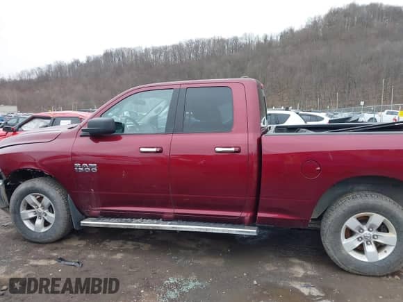 2018 Ram 1500 Big Horn z VIN 1C6RR7GG7JS319692, wystawiony jako IAAI lot #41486502 z przebiegiem 98 635 mil mil oraz . Historia ofert i sprzedaży dostępna na DreamBid. Obrazek 15.