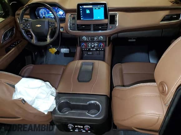 2024 Chevrolet Suburban High Country с VIN 1GNSKGKL1RR260099, выставлен на аукционе Copart как лот 80711535 с пробегом 14 601 миль миль и Списание • Salvage title. История ставок и продаж доступна на DreamBid. Изображение 8.