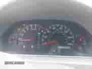 2005 Toyota Camry LE z VIN 4T1BF30K35U604602, wystawiony jako IAAI lot #43415458 z przebiegiem 217 265 mil mil oraz . Historia ofert i sprzedaży dostępna na DreamBid. Obrazek 7.