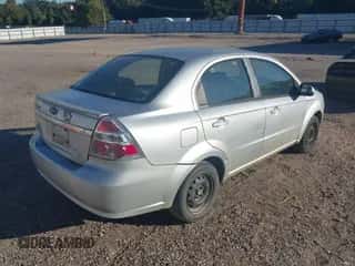 2011 Chevrolet Aveo 1LT z VIN KL1TD5DE1BB234313, wystawiony jako IAAI lot #43457941 z przebiegiem 189 918 mil mil oraz . Historia ofert i sprzedaży dostępna na DreamBid. Obrazek 4.