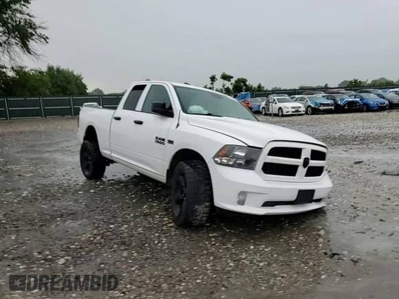 2018 Ram 1500 Express z VIN 1C6RR7FT8JS328478, wystawiony jako Copart lot #63734695 z przebiegiem 96 894 mil mil oraz Szkoda całkowita • Salvage title. Historia ofert i sprzedaży dostępna na DreamBid. Obrazek 13.