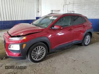 2020 Hyundai Kona SEL Plus с VIN KM8K6CAAXLU528959, выставлен на аукционе Copart как лот 68647425 с пробегом 59 100 миль миль и Списание • Salvage title. История ставок и продаж доступна на DreamBid. Изображение 1.