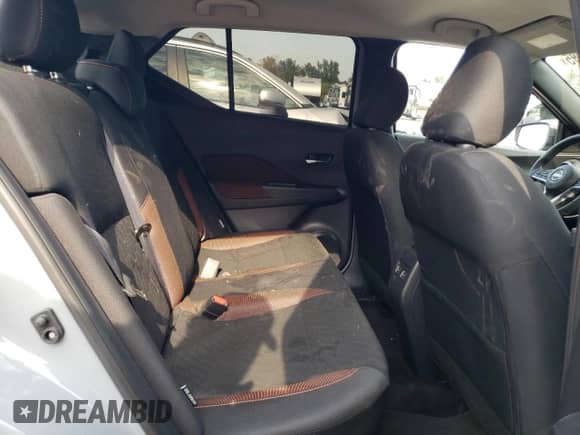 2024 Nissan Kicks SR z VIN 3N1CP5DV7RL542212, wystawiony jako Copart lot #71238885 z przebiegiem 19 040 mil mil oraz Szkoda całkowita • Salvage title. Historia ofert i sprzedaży dostępna na DreamBid. Obrazek 10.