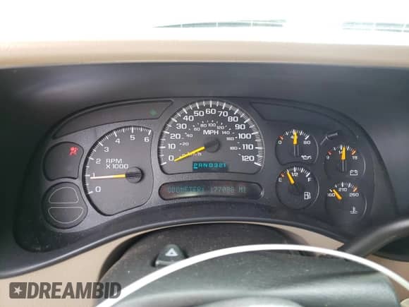 2005 Chevrolet Avalanche Z71 с VIN 3GNEK12Z65G208802, выставлен на аукционе Copart как лот 82427125 с пробегом 177 088 миль миль и Списание • Salvage title. История ставок и продаж доступна на DreamBid. Изображение 9.