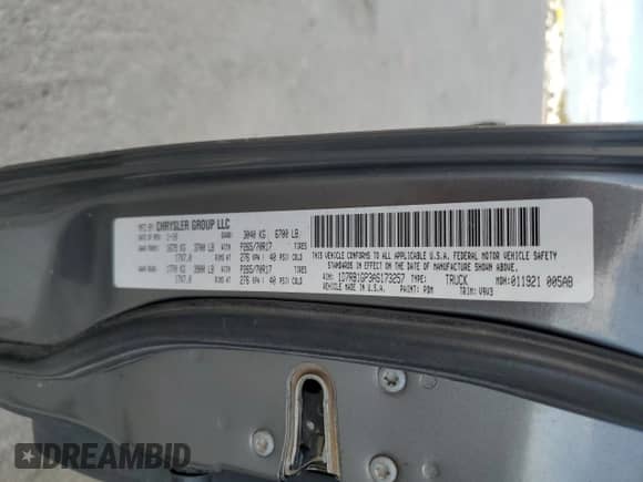 2010 Dodge 1500 SLT z VIN 1D7RB1GP3AS173257, wystawiony jako Copart lot #85339625 z przebiegiem 201 703 mil mil oraz Czysty tytuł • Clean title. Historia ofert i sprzedaży dostępna na DreamBid. Obrazek 12.