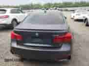 2017 BMW M3 z VIN WBS8M9C50H5G84030, wystawiony jako Copart lot #60248865 z przebiegiem 63 388 mil mil oraz Czysty tytuł • Clean title. Historia ofert i sprzedaży dostępna na DreamBid. Obrazek 6.