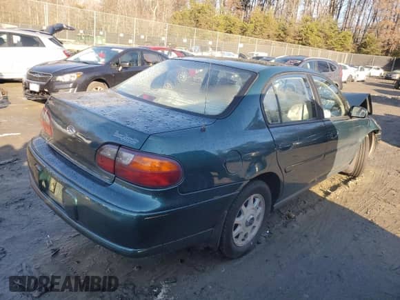 1998 Chevrolet Malibu с VIN 1G1ND52M9W6184201, выставлен на аукционе Copart как лот 85251554 с пробегом Не указан миль и Списание • Salvage title. История ставок и продаж доступна на DreamBid. Изображение 3.