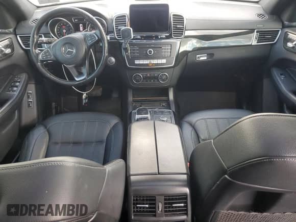 2019 Mercedes-Benz GLS 450 z VIN 4JGDF6EE2KB232738, wystawiony jako Copart lot #84578915 z przebiegiem 199 829 mil mil oraz Czysty tytuł • Clean title. Historia ofert i sprzedaży dostępna na DreamBid. Obrazek 8.