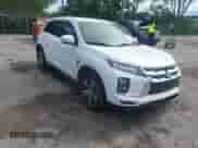 2021 Mitsubishi Outlander ES z VIN JA4ARUAU5MU021213, wystawiony jako IAAI lot #42593745 z przebiegiem 55 944 mil mil oraz . Historia ofert i sprzedaży dostępna na DreamBid. Obrazek 1.