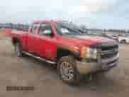 2011 Chevrolet Silverado 2500HD LT с VIN 1GC2KXCG2BZ383930, выставлен на аукционе IAAI как лот 41017718 с пробегом 276 223 миль миль и . История ставок и продаж доступна на DreamBid. Изображение 1.
