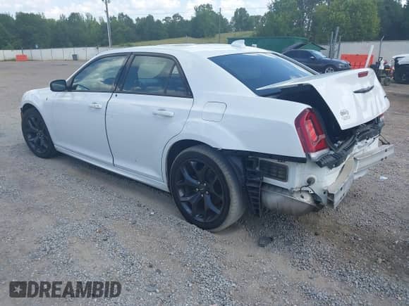 2023 Chrysler 300 S с VIN 2C3CCABG2PH562772, выставлен на аукционе IAAI как лот 42788353 с пробегом 49 695 миль миль и . История ставок и продаж доступна на DreamBid. Изображение 3.