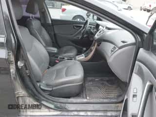 2012 Hyundai Elantra Limited z VIN KMHDH4AE8CU352358, wystawiony jako IAAI lot #43418761 z przebiegiem 143 018 mil mil oraz . Historia ofert i sprzedaży dostępna na DreamBid. Obrazek 5.