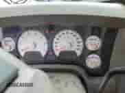 2007 Dodge 1500 SLT z VIN 1D7HA16217J642669, wystawiony jako Copart lot #54568075 z przebiegiem 141 530 mil mil oraz Szkoda całkowita • Salvage title. Historia ofert i sprzedaży dostępna na DreamBid. Obrazek 9.