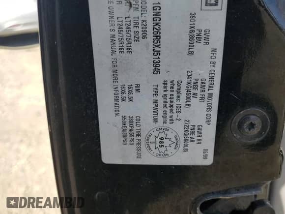 1999 Chevrolet Suburban z VIN 1GNGK26R5XJ513945, wystawiony jako Copart lot #73673314 z przebiegiem 198 656 mil mil oraz Czysty tytuł • Clean title. Historia ofert i sprzedaży dostępna na DreamBid. Obrazek 13.