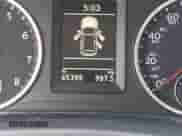 2014 Volkswagen Tiguan S с VIN WVGAV3AX0EW561155, выставлен на аукционе IAAI как лот 41362832 с пробегом 65 399 миль миль и . История ставок и продаж доступна на DreamBid. Изображение 15.