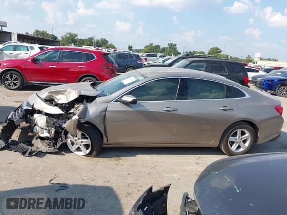 2025 Chevrolet Malibu LS с VIN 1G1ZB5ST6SF104961, выставлен на аукционе IAAI как лот 43236722 с пробегом Не указан миль и . История ставок и продаж доступна на DreamBid. Изображение 14.