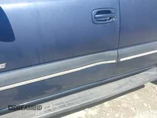 2002 Chevrolet Tahoe LT with VIN 1GNEC13Z22J309096, listed as a IAAI auction lot 43359738 with 278,317 mi miles and . Bid and sale history available at DreamBid. Image 6.