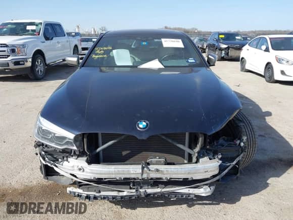 2018 BMW 5 Series M550i xDrive с VIN WBAJB9C55JB286036, выставлен на аукционе IAAI как лот 41738640 с пробегом 79 049 миль миль и . История ставок и продаж доступна на DreamBid. Изображение 12.