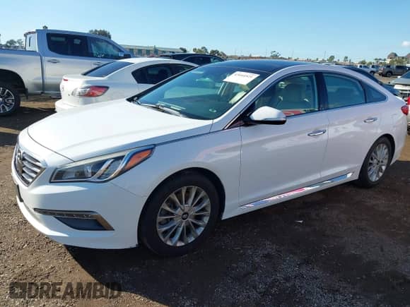 2015 Hyundai Sonata Sport z VIN 5NPE34AF4FH153984, wystawiony jako IAAI lot #43444521 z przebiegiem 124 295 mil mil oraz . Historia ofert i sprzedaży dostępna na DreamBid. Obrazek 2.