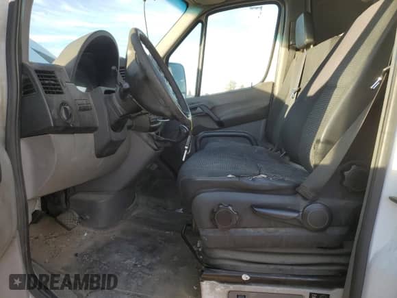 2008 Dodge Sprinter with VIN WD0BE745X85254247, listed as a Copart auction lot 72737944 with Not provided miles and Clean title. Bid and sale history available at DreamBid. Image 7.