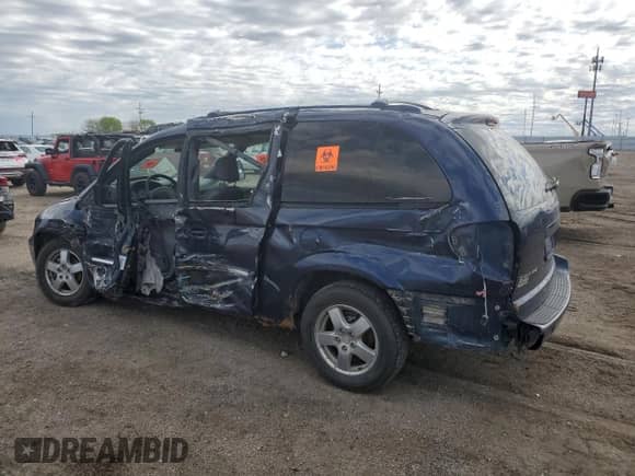 2004 Dodge Caravan SXT с VIN 2D4GP44L84R560546, выставлен на аукционе Copart как лот 64888154 с пробегом 189 554 миль миль и Списание • Salvage title. История ставок и продаж доступна на DreamBid. Изображение 2.
