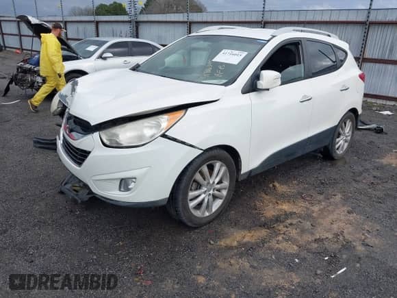 2012 Hyundai Tucson GLS с VIN KM8JU3ACXCU482729, выставлен на аукционе IAAI как лот 41716015 с пробегом 176 668 миль миль и . История ставок и продаж доступна на DreamBid. Изображение 2.