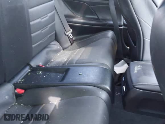 2018 Lexus RC 300 с VIN JTHS85BC0J5004476, выставлен на аукционе IAAI как лот 43260976 с пробегом 83 997 миль миль и . История ставок и продаж доступна на DreamBid. Изображение 8.