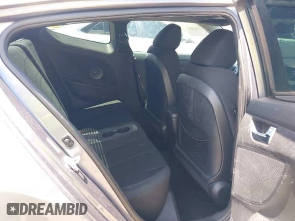 2015 Hyundai Veloster with VIN KMHTC6AD6FU239445, listed as a IAAI auction lot 42757675 with 114,509 mi miles and . Bid and sale history available at DreamBid. Image 8.