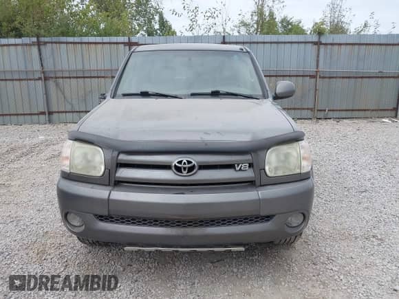 2005 Toyota Tundra Limited с VIN 5TBDT48165S473282, выставлен на аукционе IAAI как лот 43382606 с пробегом 166 678 миль миль и . История ставок и продаж доступна на DreamBid. Изображение 13.
