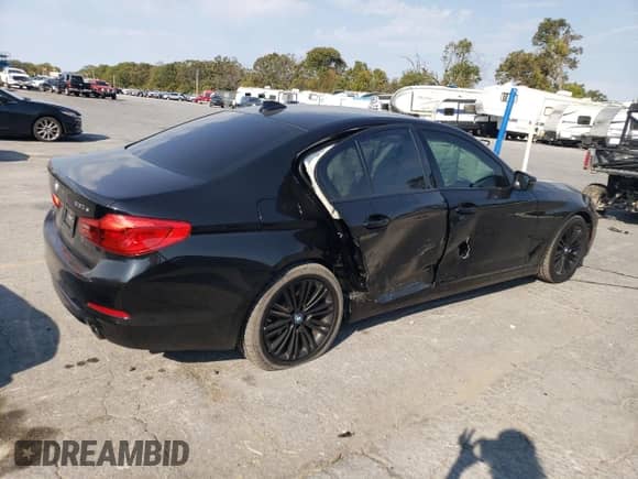 2019 BMW 5 Series 530e xDrive z VIN WBAJB1C5XKB376818, wystawiony jako Copart lot #74683034 z przebiegiem 108 066 mil mil oraz Szkoda całkowita • Salvage title. Historia ofert i sprzedaży dostępna na DreamBid. Obrazek 3.