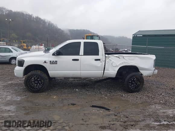 2004 Dodge 2500 SLT with VIN 3D7KU28C04G213576, listed as a IAAI auction lot 42005134 with 241,665 mi miles and . Bid and sale history available at DreamBid. Image 15.