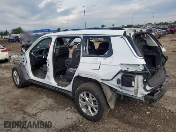 2024 Jeep Grand Cherokee Limited with VIN 1C4RJKBG0R8921157, listed as a Copart auction lot 66291695 with Not provided miles and Non repairable. Bid and sale history available at DreamBid. Image 2.