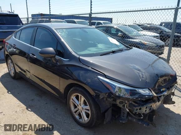 2017 Chevrolet Cruze LT с VIN 1G1BE5SM5H7195810, выставлен на аукционе IAAI как лот 43150027 с пробегом 50 542 миль миль и . История ставок и продаж доступна на DreamBid. Изображение 1.