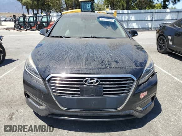 2017 Hyundai Sonata Limited with VIN KMHE54L23HA074719, listed as a Copart auction lot 65992205 with 170,386 mi miles and Salvage title. Bid and sale history available at DreamBid. Image 5.