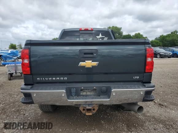 2017 Chevrolet Silverado 2500HD LTZ с VIN 1GC1KWEY8HF139608, выставлен на аукционе Copart как лот 64489745 с пробегом 204 545 миль миль и Списание • Salvage title. История ставок и продаж доступна на DreamBid. Изображение 6.