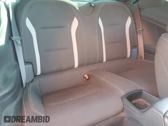 2018 Chevrolet Camaro 1LS z VIN 1G1FA1RX4J0145310, wystawiony jako Copart lot #83855925 z przebiegiem 66 633 mil mil oraz Szkoda całkowita • Salvage title. Historia ofert i sprzedaży dostępna na DreamBid. Obrazek 10.