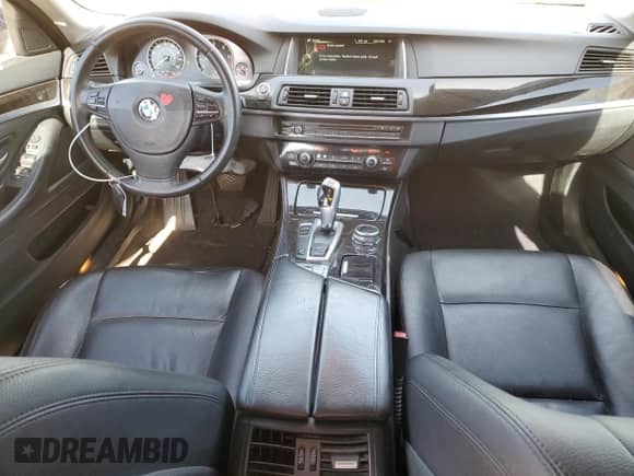 2014 BMW 5 Series 535d with VIN WBAXA5C51ED690385, listed as a Copart auction lot 57290645 with 161,694 mi miles and Salvage title. Bid and sale history available at DreamBid. Image 8.