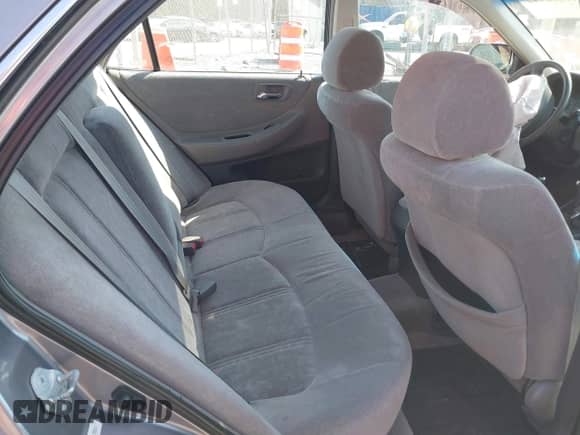 2000 Honda Accord EX z VIN 1HGCG6673YA139045, wystawiony jako IAAI lot #41800942 z przebiegiem 194 181 mil mil oraz . Historia ofert i sprzedaży dostępna na DreamBid. Obrazek 8.