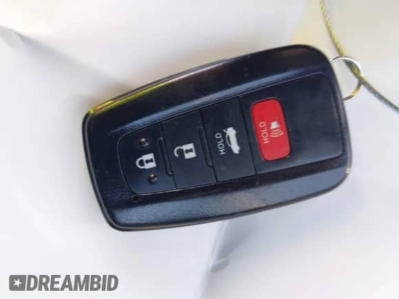 2021 Toyota Camry Hybrid XLE with VIN 4T1F31AK9MU560049, listed as a IAAI auction lot 42211169 with 182,185 mi miles and . Bid and sale history available at DreamBid. Image 11.