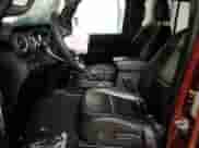 2021 Jeep Wrangler Unlimited Sahara с VIN 1C4HJXENXMW608575, выставлен на аукционе Copart как лот 87757605 с пробегом 15 865 миль миль и Списание • Salvage title. История ставок и продаж доступна на DreamBid. Изображение 7.