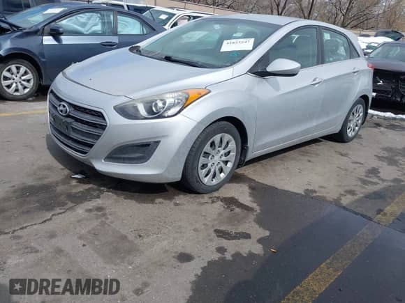 2016 Hyundai Elantra с VIN KMHD35LH5GU316015, выставлен на аукционе IAAI как лот 41823547 с пробегом 61 198 миль миль и . История ставок и продаж доступна на DreamBid. Изображение 16.