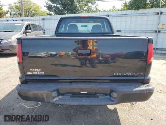 2003 Chevrolet S-10 с VIN 1GCCS19H138128369, выставлен на аукционе Copart как лот 70622324 с пробегом 130 379 миль миль и Чистый • Clean title. История ставок и продаж доступна на DreamBid. Изображение 6.