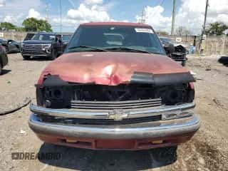 1999 Chevrolet Blazer LS z VIN 1GNCS13W2X2244428, wystawiony jako Copart lot #66462484 z przebiegiem Nie podano mil oraz Szkoda całkowita • Salvage title. Historia ofert i sprzedaży dostępna na DreamBid. Obrazek 5.